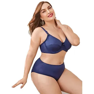 Conjunto de lencería de satén azul marino de talla grande con sujetador de copa completa