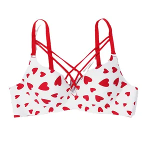 Naadloze draadloze push-up bh met rood hartjespatroon en sexy kruisbandjes vooraan