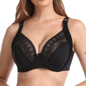 Detailansicht eines atmungsaktiven schwarzen Spitzen-BHs mit Bügel und eleganter Schleife