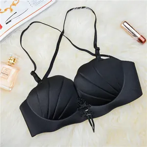 Elegante reggiseno push-up nero a forma di conchiglia con allacciatura frontale senza cuciture