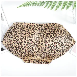 Nahtlose gepolsterte Leopard-Unterwäsche mit hoher Taille für einen Push-Up-Effekt am Po