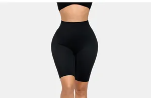 Detailansicht der schwarzen Miederhose mit hoher Taille und Bauchweg-Effekt