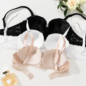 Sexy Push-up-BH-Set aus Spitze in Schwarz, Weiß und Hautfarben mit Trägern.