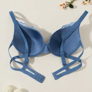 Reggiseno push-up in pizzo blu elegante con spalline sottili e vestibilità confortevole