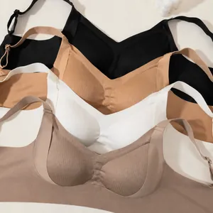 Naadloze geribbelde push-up bh's in neutrale kleuren met brede ondersteunende zijpanden