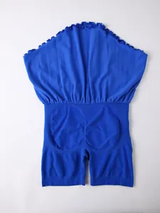 Falda pantalón deportiva 2 en 1 azul real de talle alto con un efecto push-up integrado