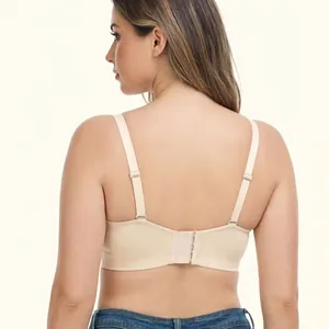 Vista posteriore di un reggiseno push-up senza cuciture beige con spalline regolabili