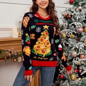 Vista detallada del suéter navideño de punto negro para mujer con diseño creativo de árbol de pizza