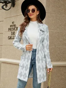 Long gilet en maille à losanges gris élégant pour femmes avec col à revers