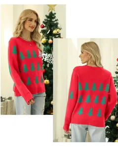 Voor- en achteraanzicht van een feestelijke rode kersttrui met jacquard kerstboompatronen