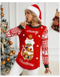 Vue détaillée d'un pull de Noël rouge avec broderie de chat Meowy Christmas festive