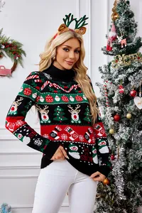 Detaillierte Ansicht eines festlichen Weihnachts-Rollkragenpullovers mit Rentier-Motiven