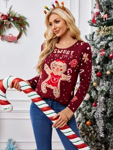 Bordeauxrode kersttrui voor dames met peperkoekman-motief en een klassieke ronde halslijn.