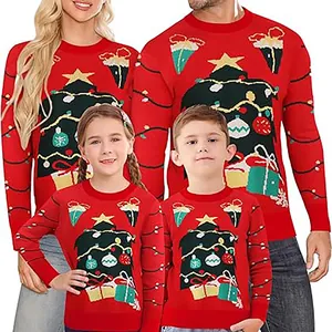 Suéteres de Navidad rojos a juego para la familia con diseño jacquard de árbol