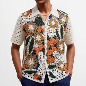 Camisa de punto de ganchillo hecha a mano para hombre con diseño floral calado de colores