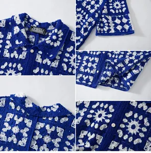Detailopnames van een blauw-wit gehaakt poloshirt met opengewerkte motieven