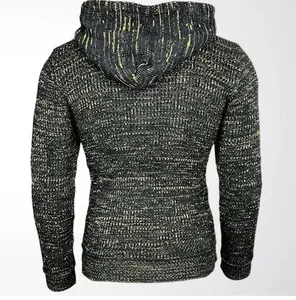 Vista trasera detallada de sudadera de punto con capucha para hombre en negro y amarillo