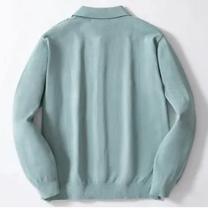 Vue arrière détaillée d'un pull en tricot pour homme vert menthe avec bords-côtes.