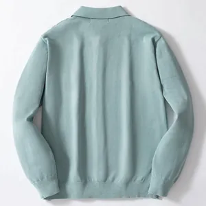 Vue arrière d'un cardigan en maille texturée vert menthe pour homme avec col polo