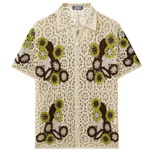 Polo da uomo in maglia all'uncinetto con motivo floreale traforato in crema e verde
