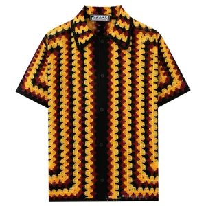 Polo de punto de ganchillo a rayas retro para hombre con diseño calado transpirable