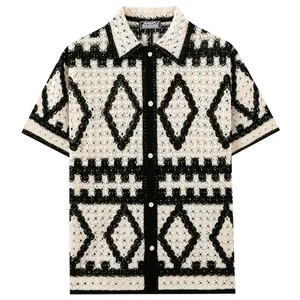 Contrast diamond pattern crochet hollow knit short sleeve polo shirt for summer.