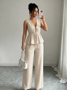 Élégant ensemble d'été rayé deux pièces avec gilet sans manches et pantalon large
