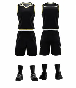 Completo da basket stile americano ad asciugatura rapida con scarpe sportive nere e gialle