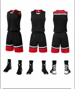 Vue détaillée multi-angle de l'ensemble de basket noir avec des accents rouges vifs
