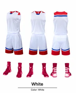 Ensemble de maillot de basket blanc avec des accents rouges et bleus sous plusieurs angles