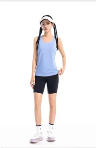 Breathable light blue quick-dry sports tank top for running and fitness training sessions
