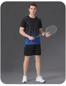 Athlète masculin en ensemble de sport de badminton bleu et noir à séchage rapide