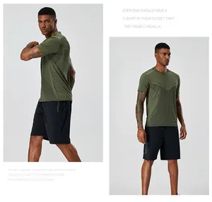 Ensemble t-shirt de sport vert et short noir à séchage rapide pour hommes fitness