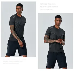 Vue détaillée d'un t-shirt de sport pour hommes à séchage rapide en tissu respirant