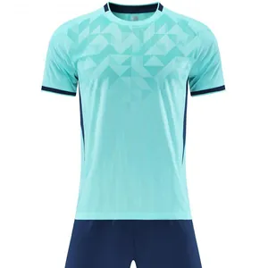 Short-sleeved soccer jersey set with jacquard pattern and quick-dry breathable fabric