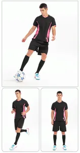 Mehrere Ansichten eines schwarz-pinken Fußballtrikot-Sets für das Sporttraining.