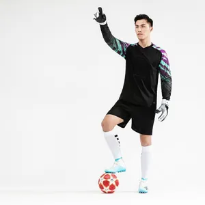 Professional goalkeeper long-sleeve jersey and shorts set for soccer training