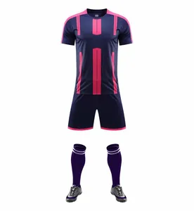 Completo da calcio professionale blu navy e rosa con maglia e pantaloncini