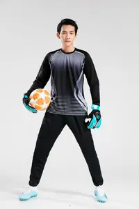 Uniforme de gardien de but professionnel avec maillot manches longues et pantalon rembourré
