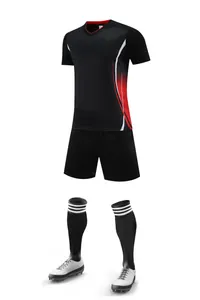 Vue détaillée d'un ensemble de football respirant à séchage rapide pour entraînement