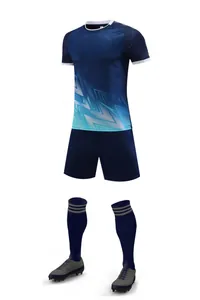 Ensemble de football dégradé bleu comprenant un maillot un short et des chaussettes