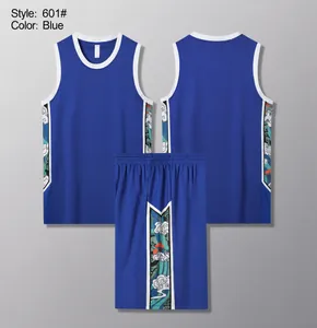 Completo da basket blu reale con vista fronte e retro della maglia e pantaloncini