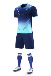 Blaues Sportset mit Farbverlauf, Trikot, Shorts und Socken, schnelltrocknend für Training