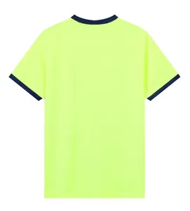 Achterkant van neongeel sneldrogend ademend voetbalshirt met marineblauwe details