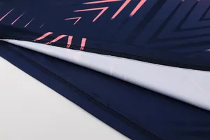 Detail van het professionele stiksel en de ademende stof van het voetbalshirt-jersey