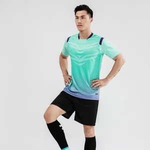 Turquoise kleurverloop voetbaltenue set met zwarte short voor training en match