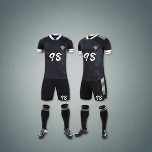 Fußballtrikot-Set für Jugendliche inklusive Trikot, Shorts und Socken in Schwarz