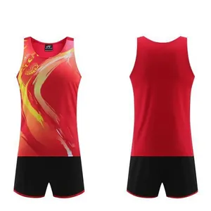 Conjunto profesional de atletismo rojo con chaleco de maratón y pantalones cortos