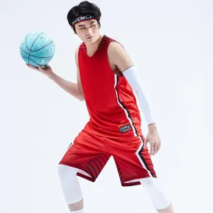Hochwertiges rotes Basketball-Set für Herren mit Sporttrikot und Shorts für Training