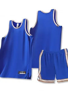 Ensemble de basket-ball bleu professionnel avec maillot en mesh et short assorti